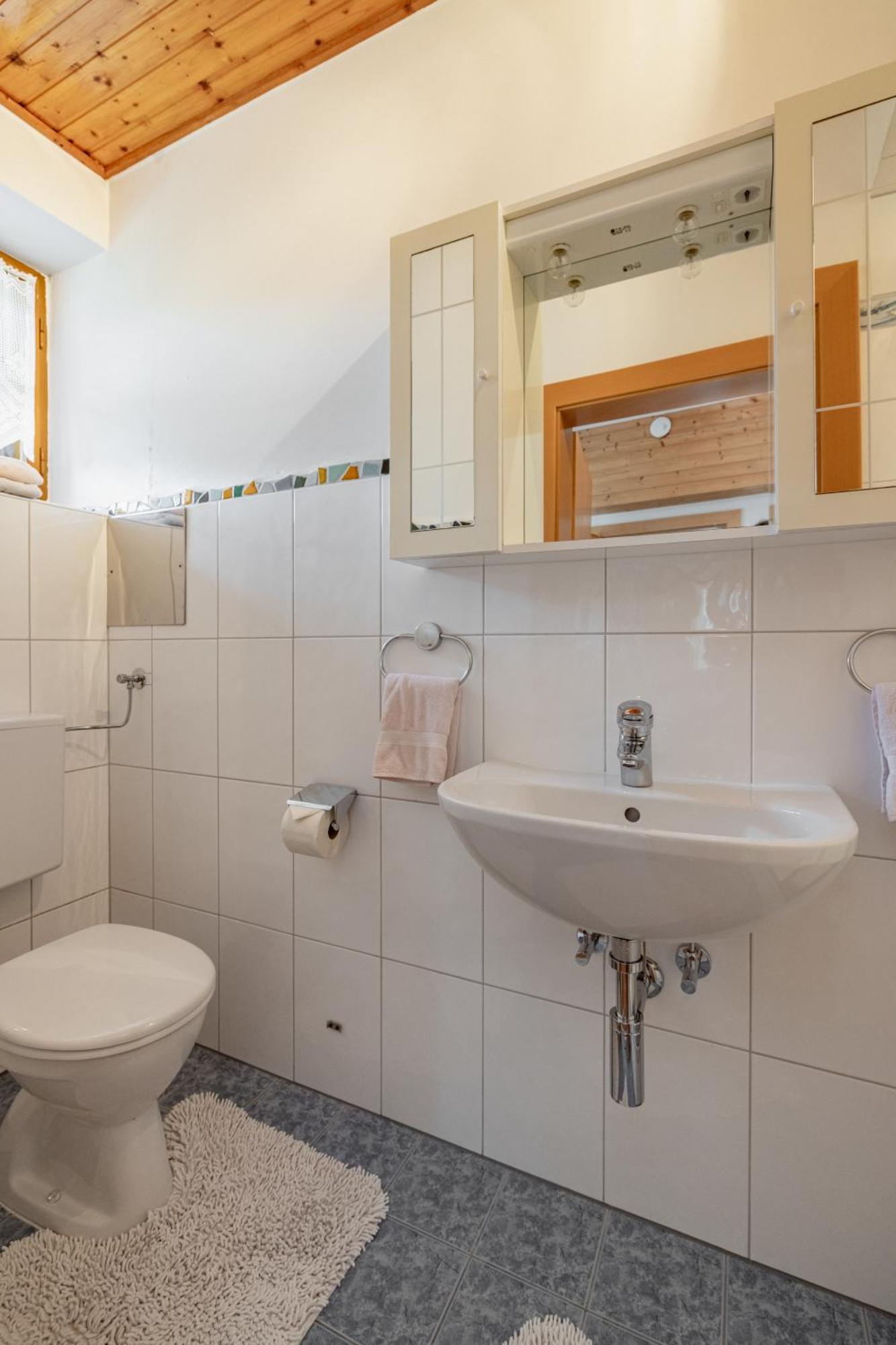 Lissis Bauernhof Appartments Gundersheim Eksteriør billede